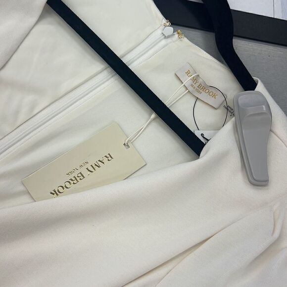 Ramy Brook white gorgeous dress - Picture 3 of 4